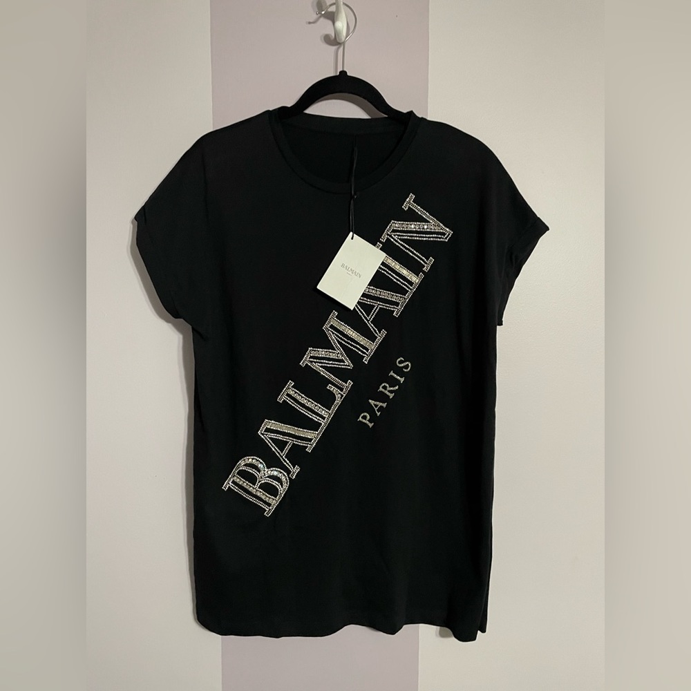 Authentic Balmain Crystal Logo T-shirt Size Small
NWT